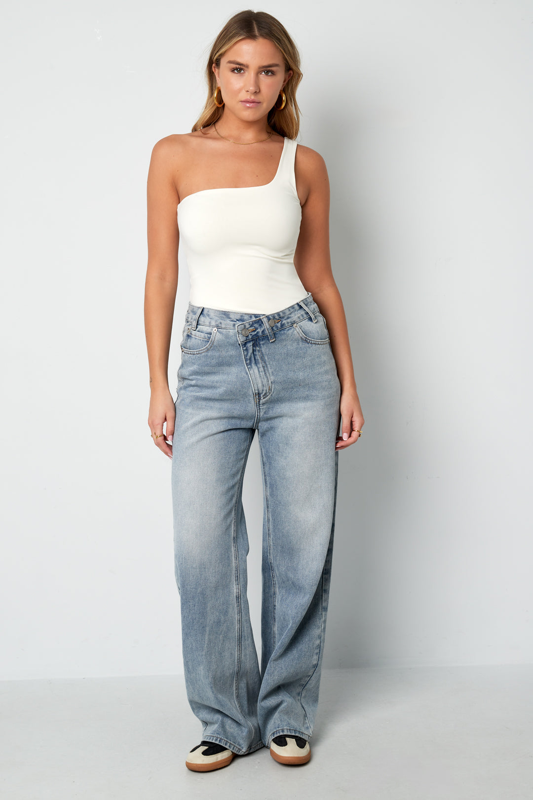 Basis body met één schouder