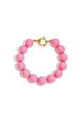 Armband met grote kralen en sluiting aan de voorkant.