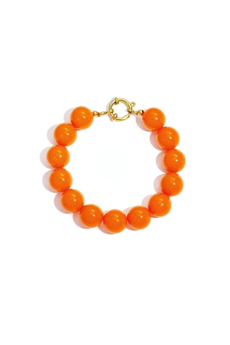 Armband met grote kralen en sluiting aan de voorkant.Rojaluxe