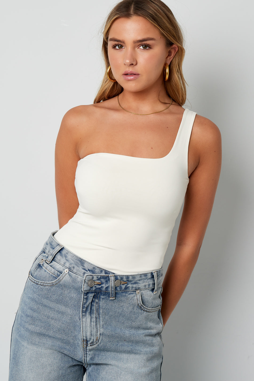 Basis body met één schouder