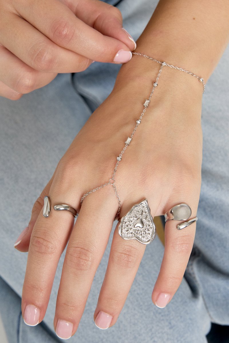 Handchain met bolletjes en rechthoekige steentjesRojaluxe