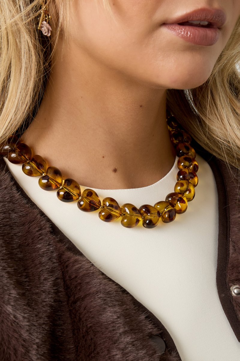 Ketting met amberkleurige kralenRojaluxe