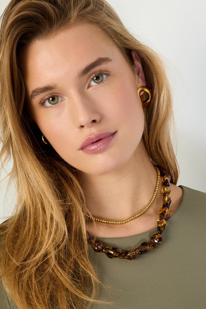 Ketting met amberkleurige kralenRojaluxe