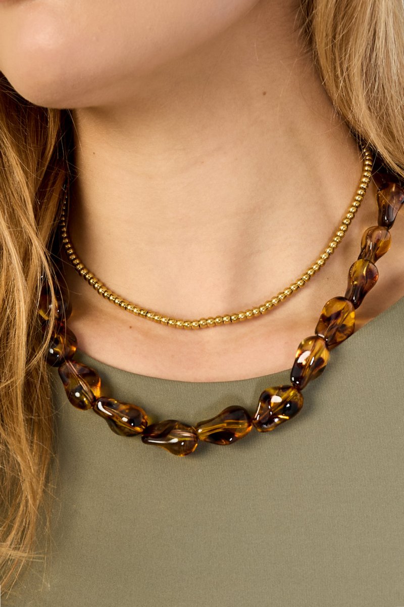Ketting met amberkleurige kralenRojaluxe