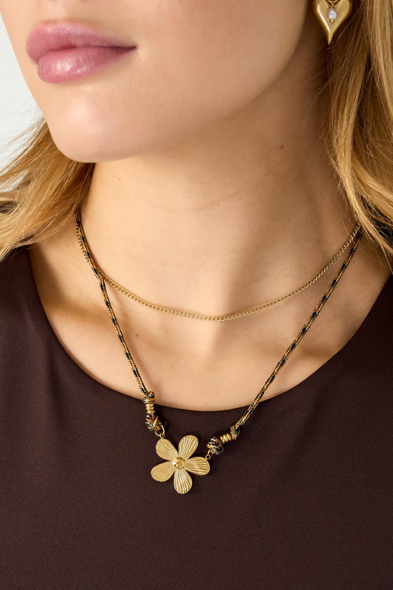 Ketting met gouden bloem hangerRojaluxe