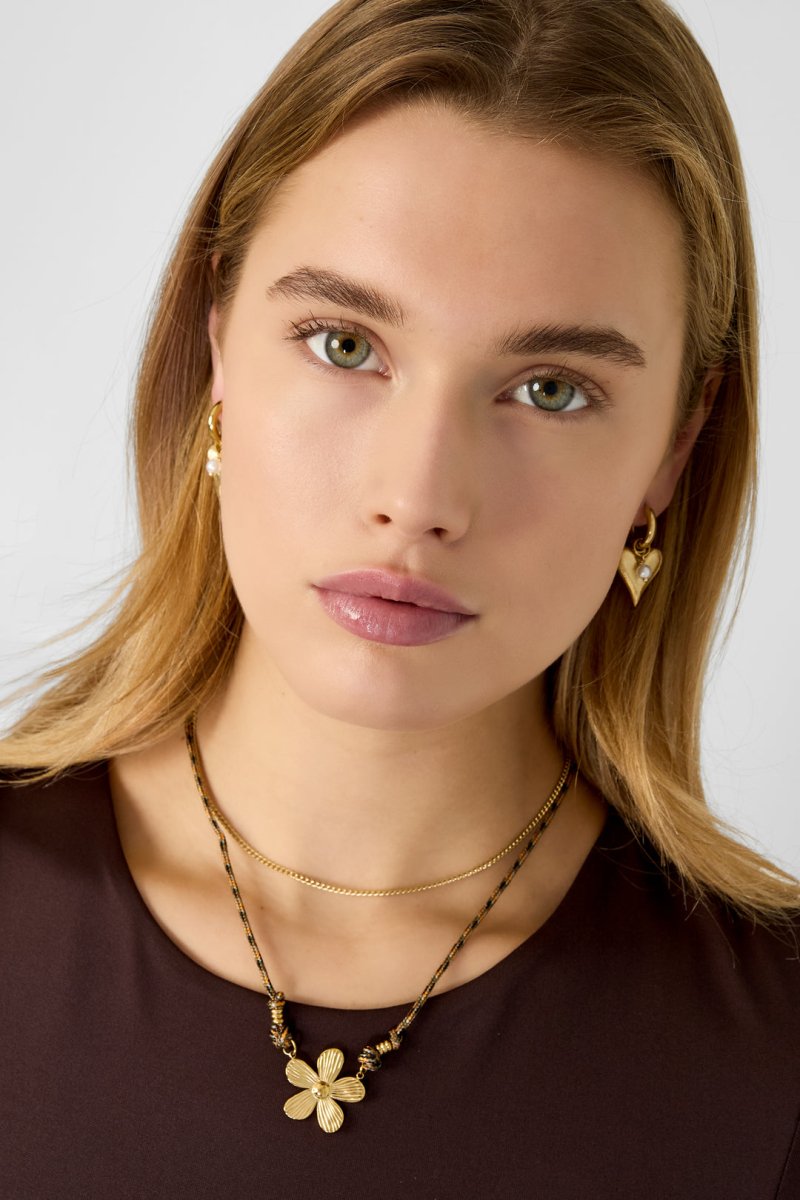 Ketting met gouden bloem hangerRojaluxe