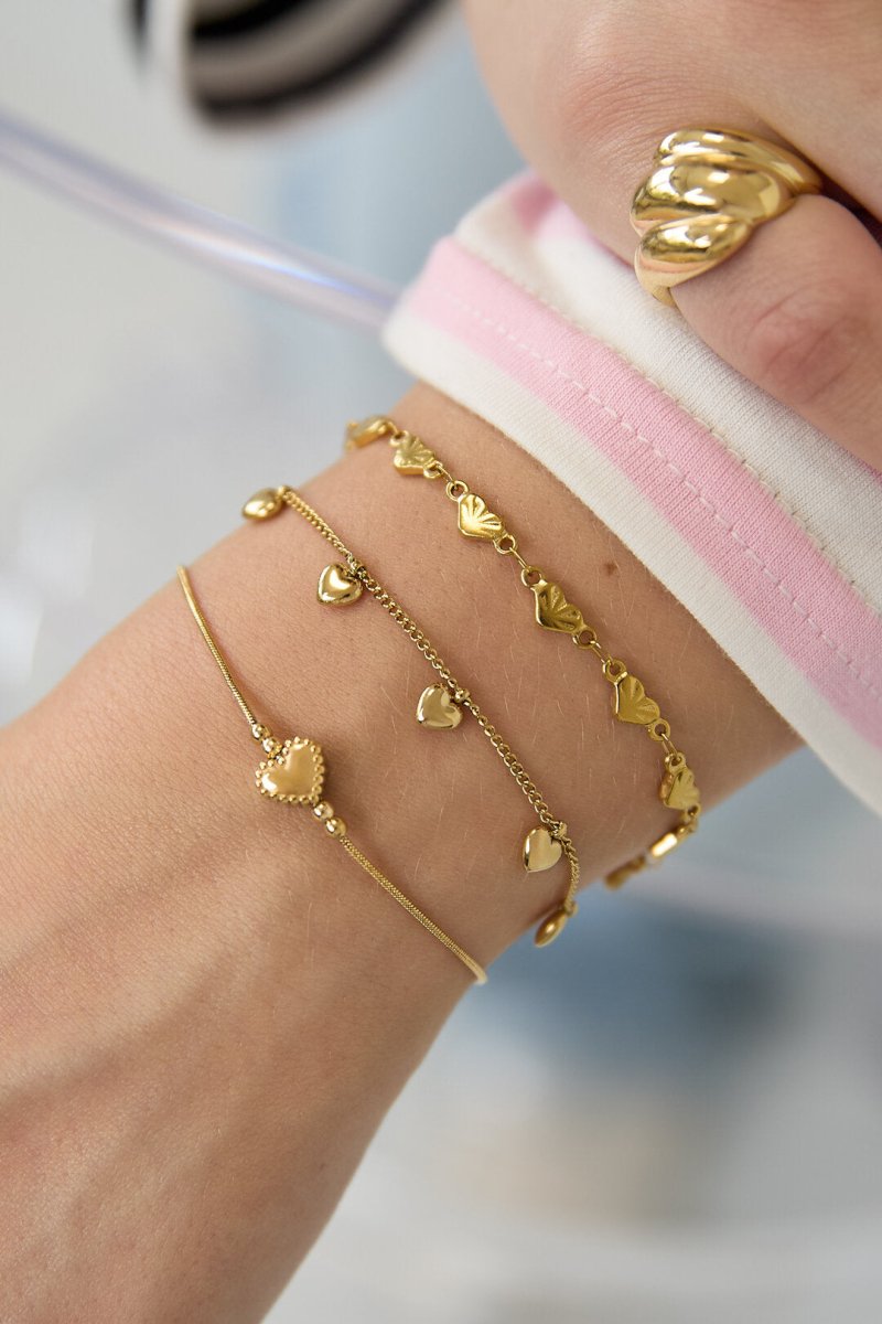 Minimalistische armband met versierd hartjeRojaluxe