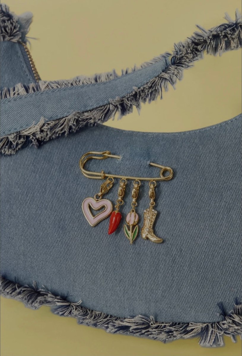 Multi Charm Pin 4Rojaluxe
