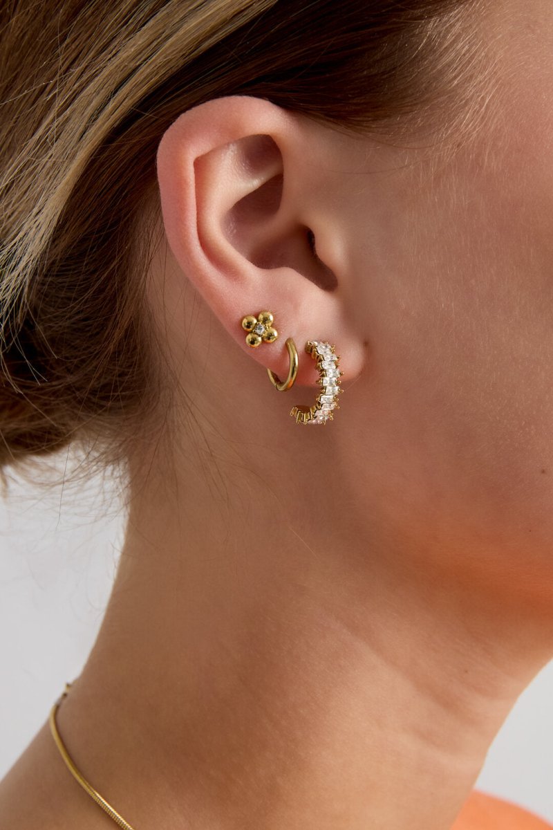 Oorbellen met zigzag steentjesRojaluxe