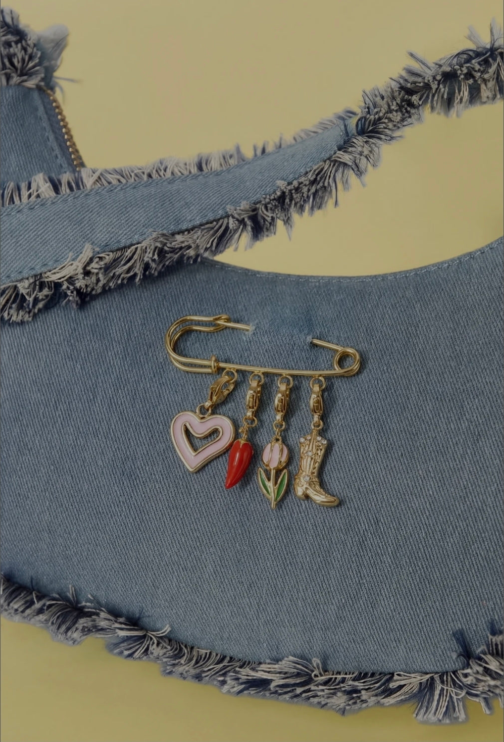Multi Charm Pin 4