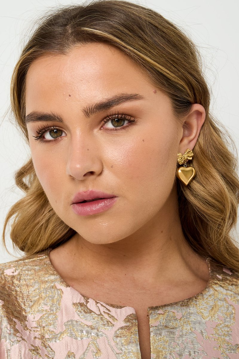 Strik oorbellen met hangend hartRojaluxe
