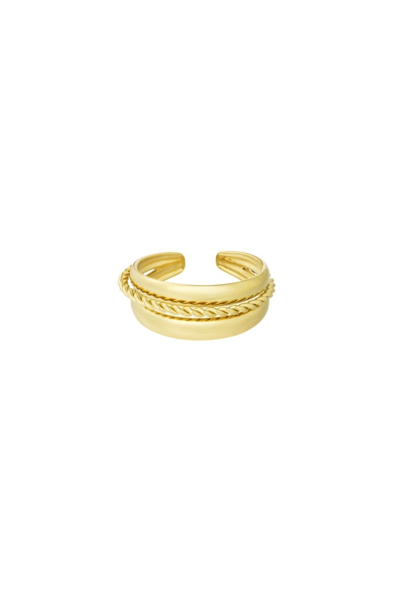 triple rings ringRojaluxe