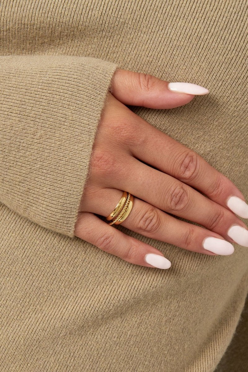 triple rings ringRojaluxe